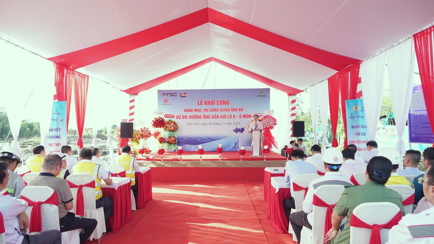 SWPOC và Liên danh Tổng thầu PTSC - Lilama 18 tổ chức Lễ khởi công xây dựng phân đoạn đường ống từ KP97+150 đến KP97+600.