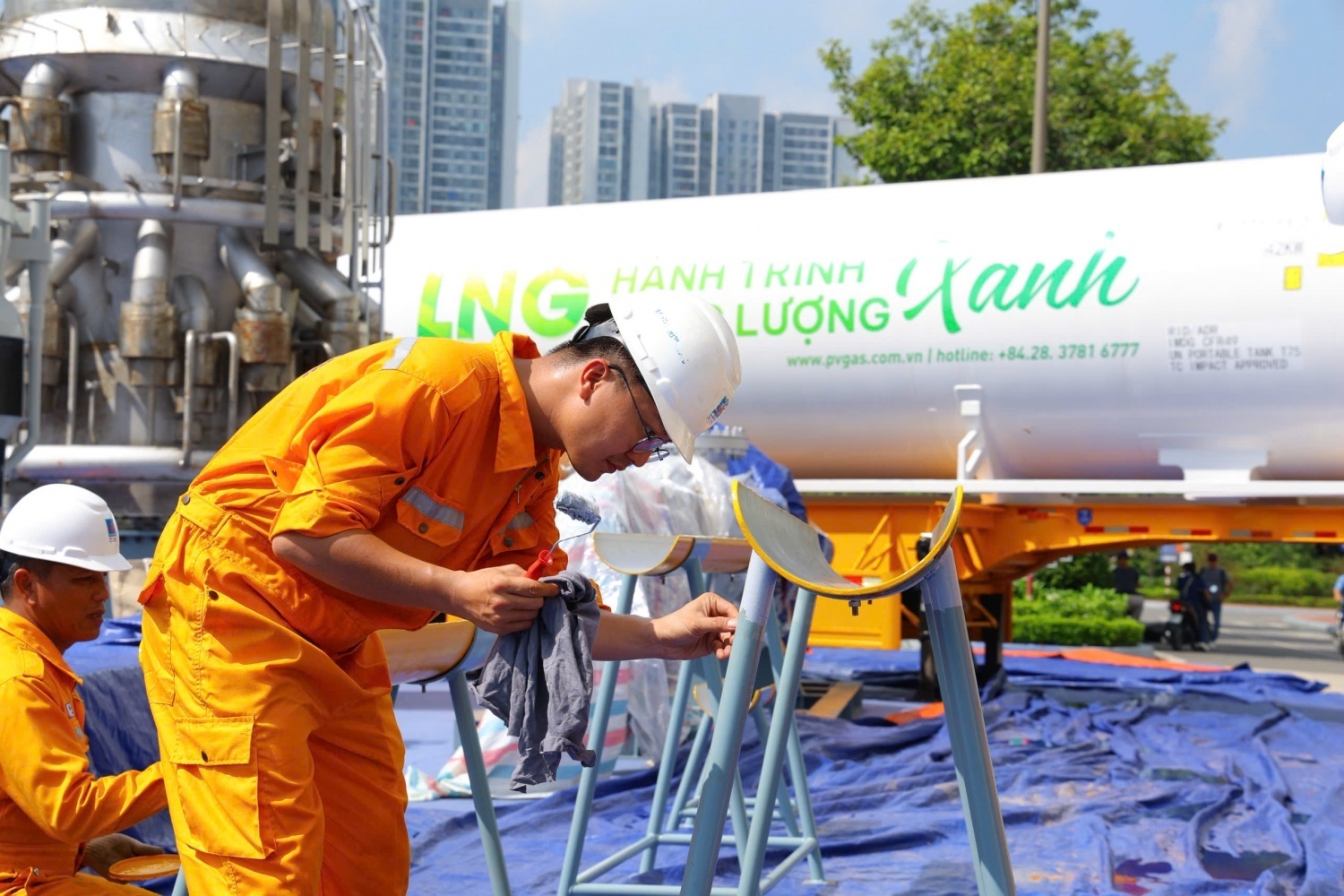 Phấn đấu đóng góp của TFP (nhân tố tổng hợp từ đổi mới công nghệ, quản lý và trình độ lao động) vào tăng trưởng Petrovietnam phải đạt trên 55%