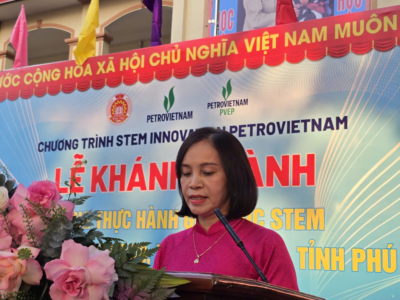 Cô Nguyễn Thị Lan Hương - Hiệu trưởng Trường THCS Hướng Đạo: Phòng STEM không chỉ là một công trình mới, mà còn là động lực mới cho thầy và trò nhà trường trong hành trình đổi mới giáo dục.