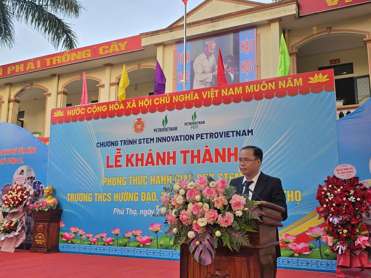 Đồng chí Phan Thanh Điền - Phó Chủ tịch UBND xã Tam Dương: Chính quyền sẽ phối hợp chặt chẽ với nhà trường trong việc quản lý, khai thác hiệu quả phòng STEM.