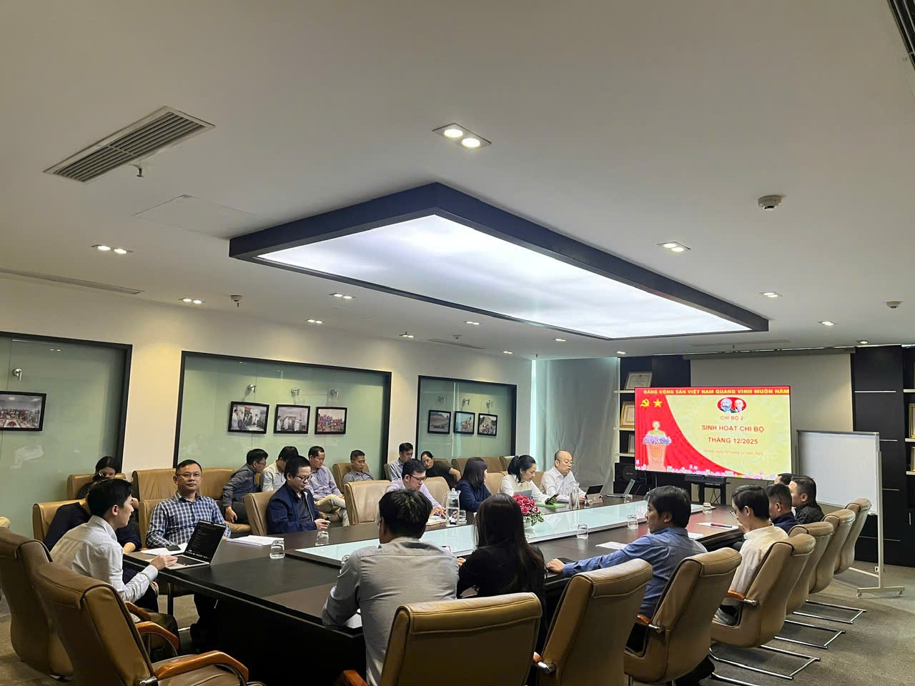 Chi bộ 2 đánh giá kết quả thực hiện các chỉ tiêu, nhiệm vụ kế hoạch năm 2025