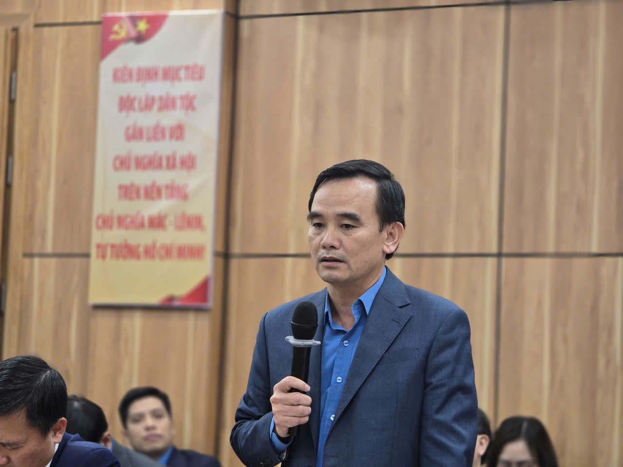 Đồng chí Lê Thanh Xuân, Chủ tịch Công đoàn Than - Khoáng sản Việt Nam thống nhất cao với báo cáo tổng kết và kết quả phong trào thi đua năm 2025 (ảnh: ĐK).
