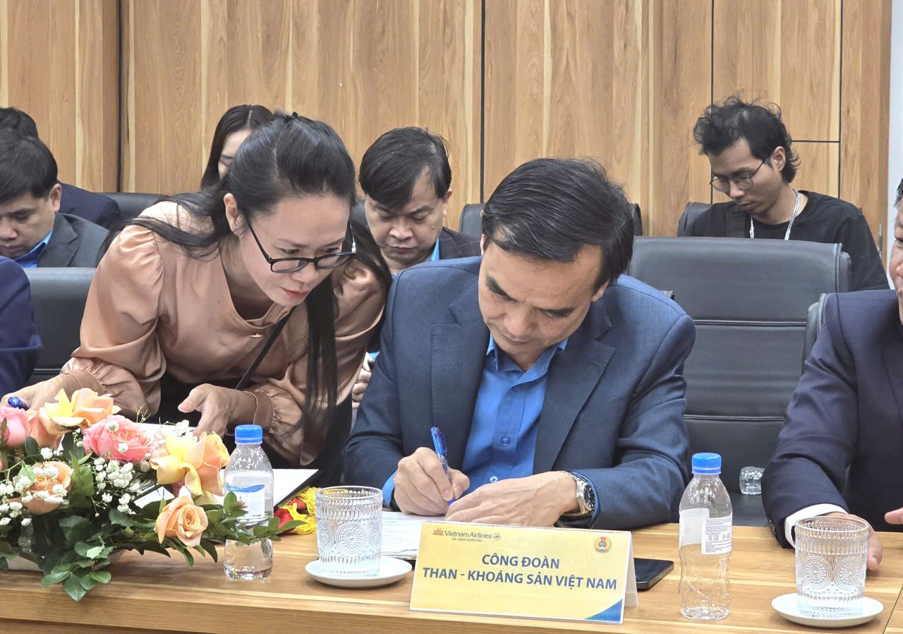 Hội nghị tổng kết phong trào thi đua năm 2025 của Khối thi đua số 3 không chỉ là dịp nhìn lại những kết quả đã đạt được mà còn là diễn đàn trao đổi các vấn đề chiến lược về mô hình tổ chức công đoàn trong bối cảnh mới.
