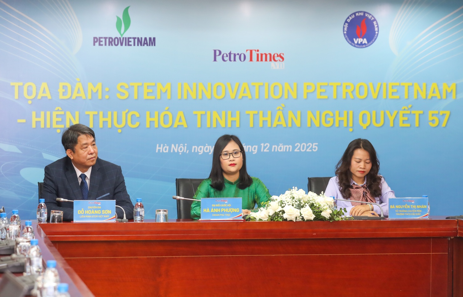 Các chuyên gia tại Toạ đàm