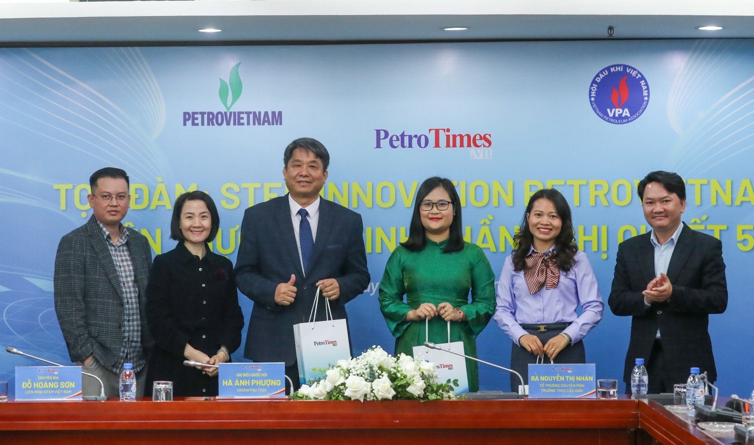 Lãnh đạo Tạp chí Năng lượng Mới - PetroTimes và các chuyên gia