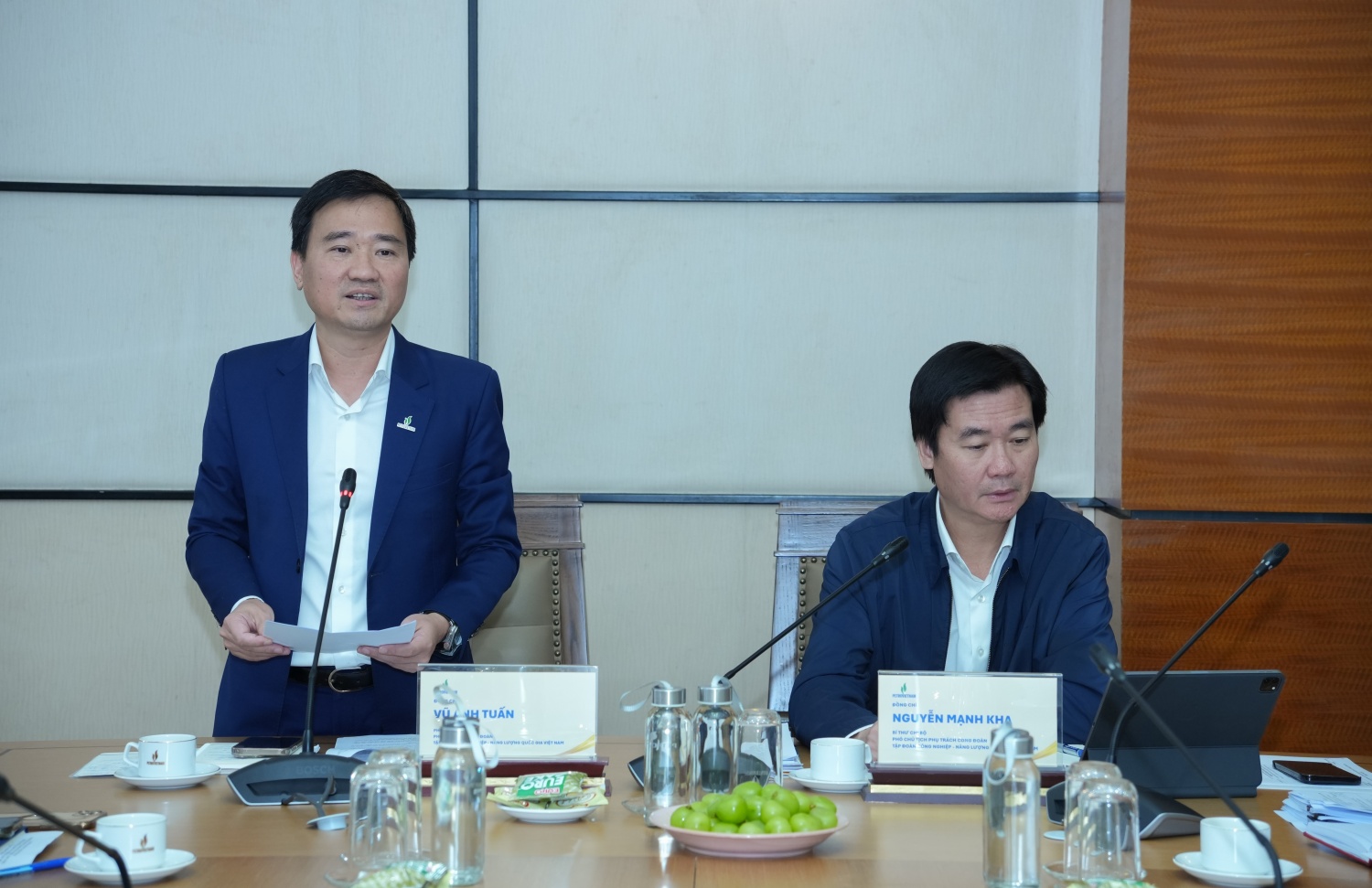 Đồng chí Vũ Anh Tuấn cho biết, Chi ủy Chi bộ Cơ quan Công đoàn Petrovietnam đã bám sát nguyên tắc tập trung dân chủ, thực hiện nghiêm Điều lệ Công đoàn Việt Nam.