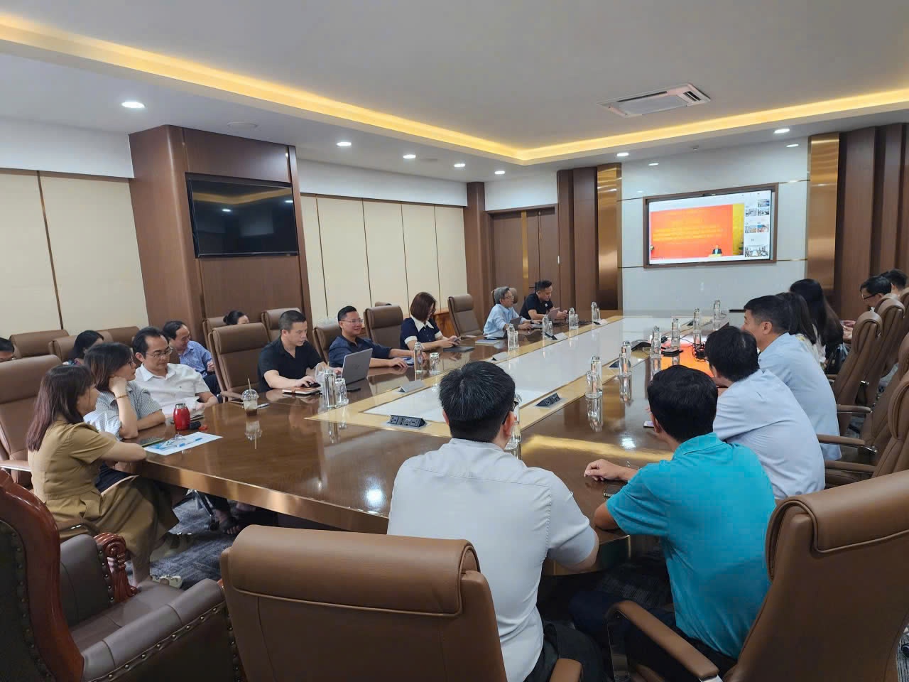 Điểm cầu Đảng bộ Nghiên cứu Khoa học và Đào tạo