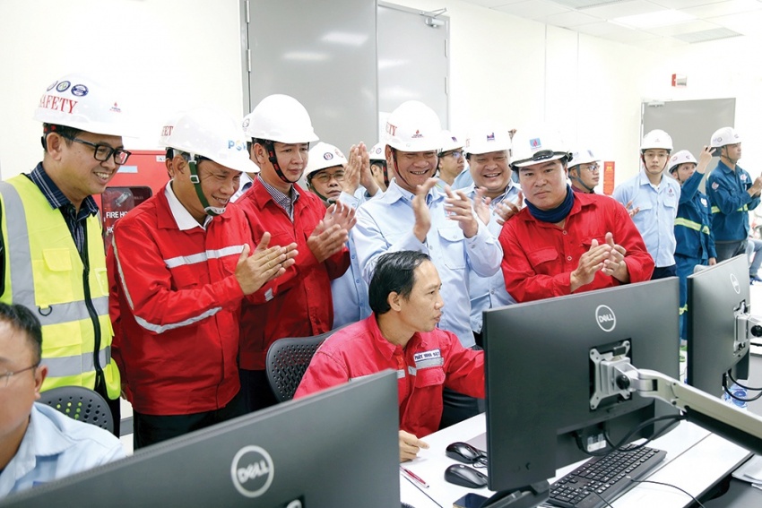 Khoảnh khắc Nhà máy Điện Nhơn Trạch 3 hòa lưới điện thành công