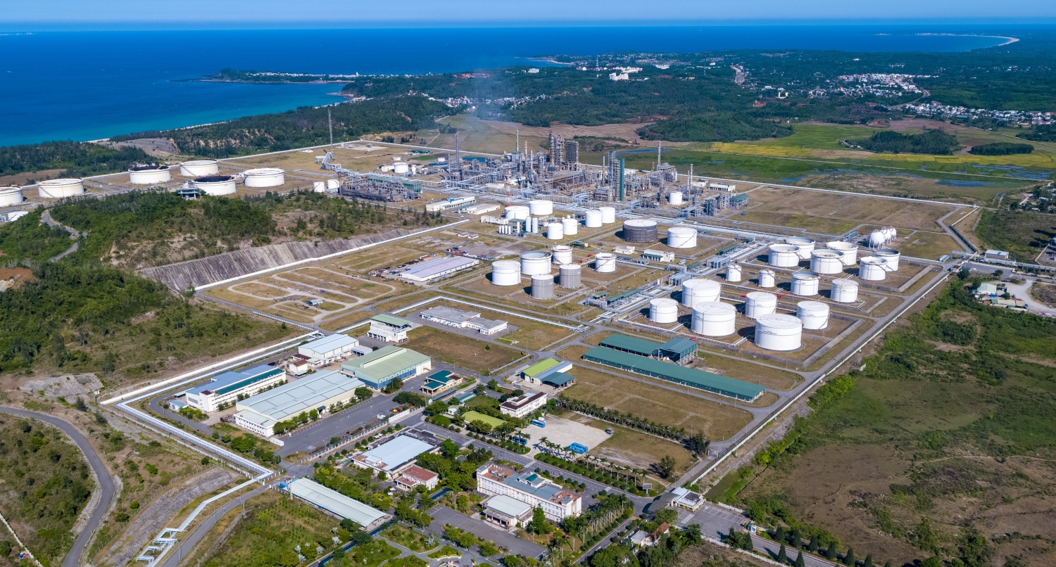 Top 25 thương hiệu niêm yết, khẳng định tầm vóc doanh nghiệp. Forbes Việt Nam đánh giá thương hiệu BSR đạt giá trị 201,7 triệu USD, đứng thứ 7 trong 25 thương hiệu niêm yết hàng đầu năm 2025.