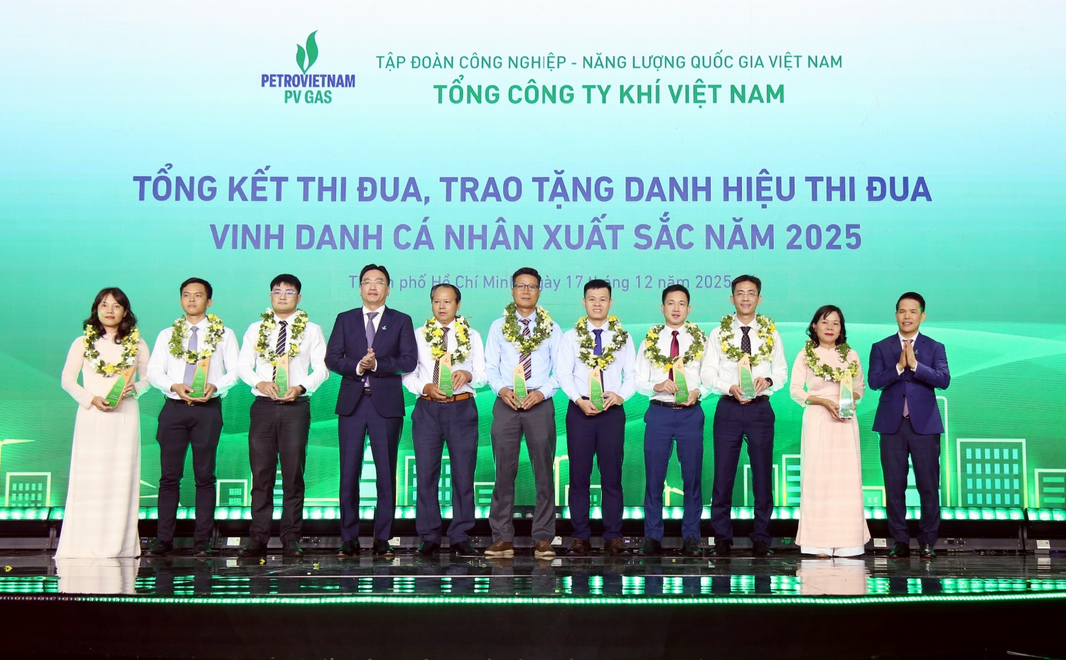 PV GAS tuyên dương các tập thể và cá nhân điển hình xuất sắc năm 2025
