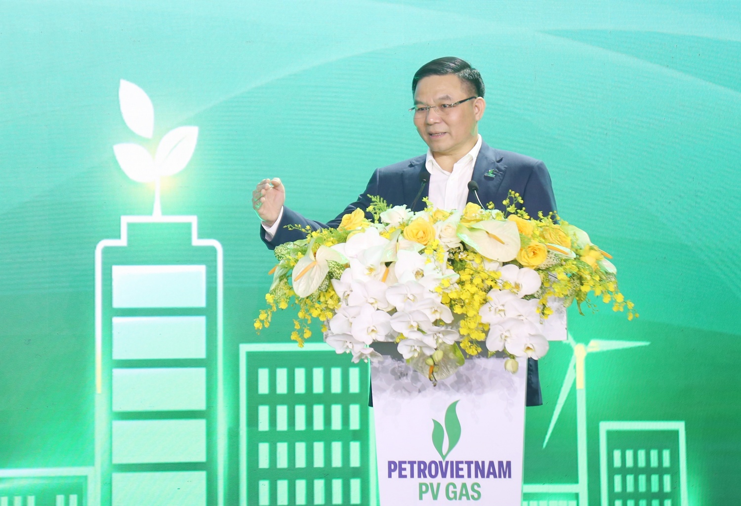 Đồng chí Lê Mạnh Hùng - Bí thư Đảng uỷ, Chủ tịch HĐTV Petrovietnam gợi mở 7 nội dung định hướng cho hoạt động PV GAS trong năm 2026, cũng như giai đoạn tiếp theo