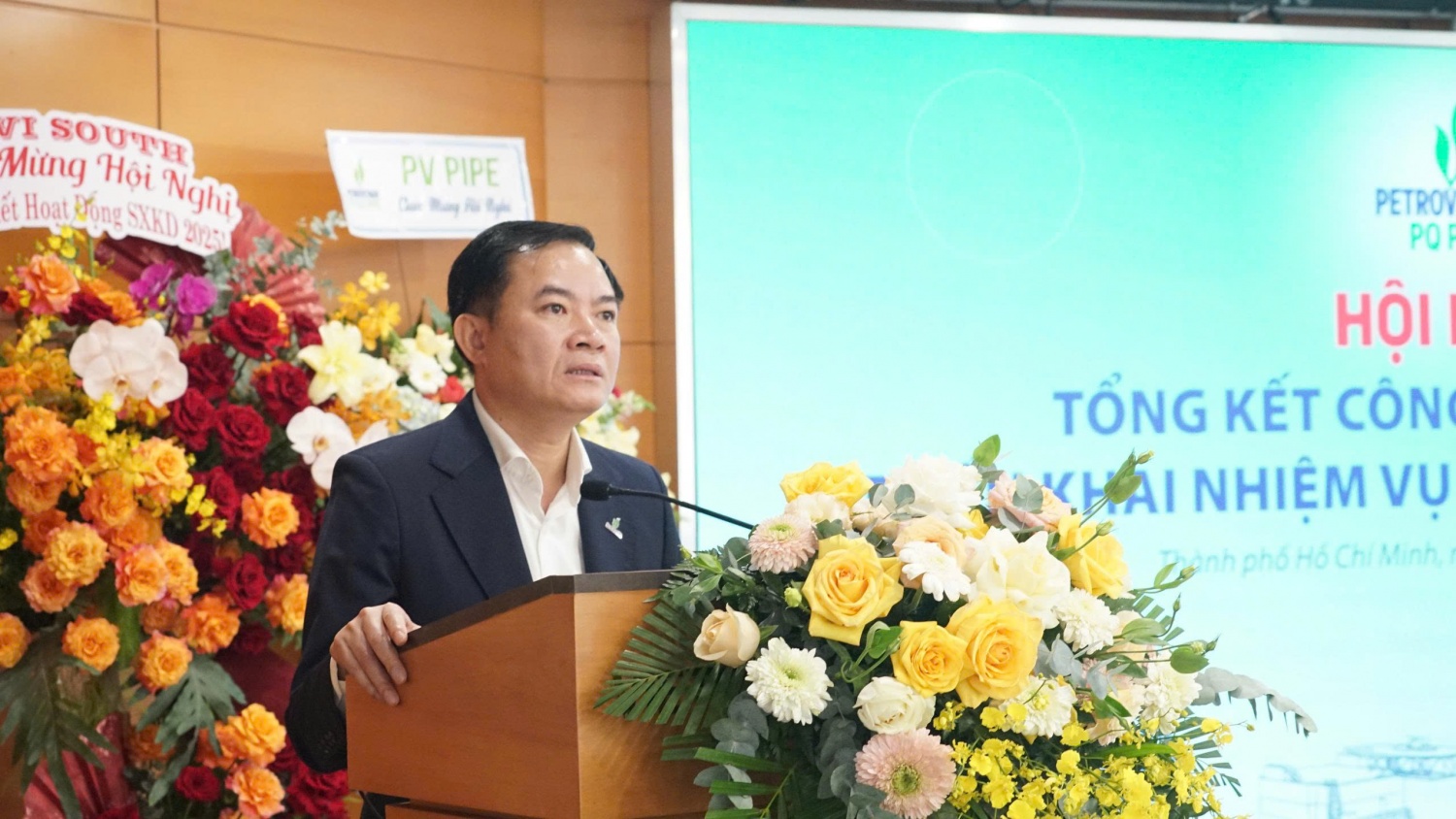 Tổng Giám đốc Petrovietnam Lê Ngọc Sơn yêu cầu PQPOC tiếp tục đặt chuyển đổi số vào vị trí trọng tâm, song hành với triển khai dự án, phấn đấu trở thành đơn vị điển hình trong triển khai các dự án trọng điểm của Petrovietnam trong giai đoạn tới.