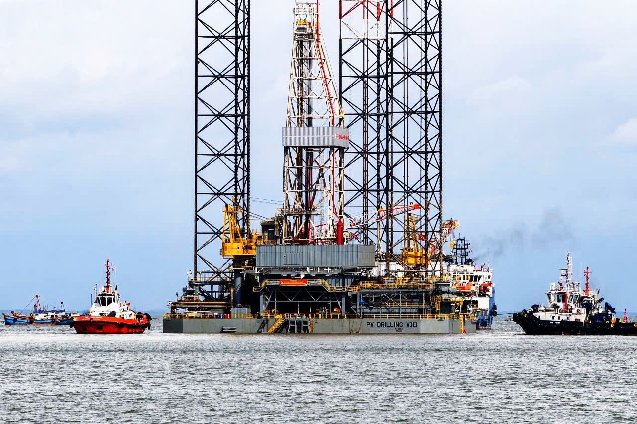 Giàn khoan tự nâng PV DRILLING VIII