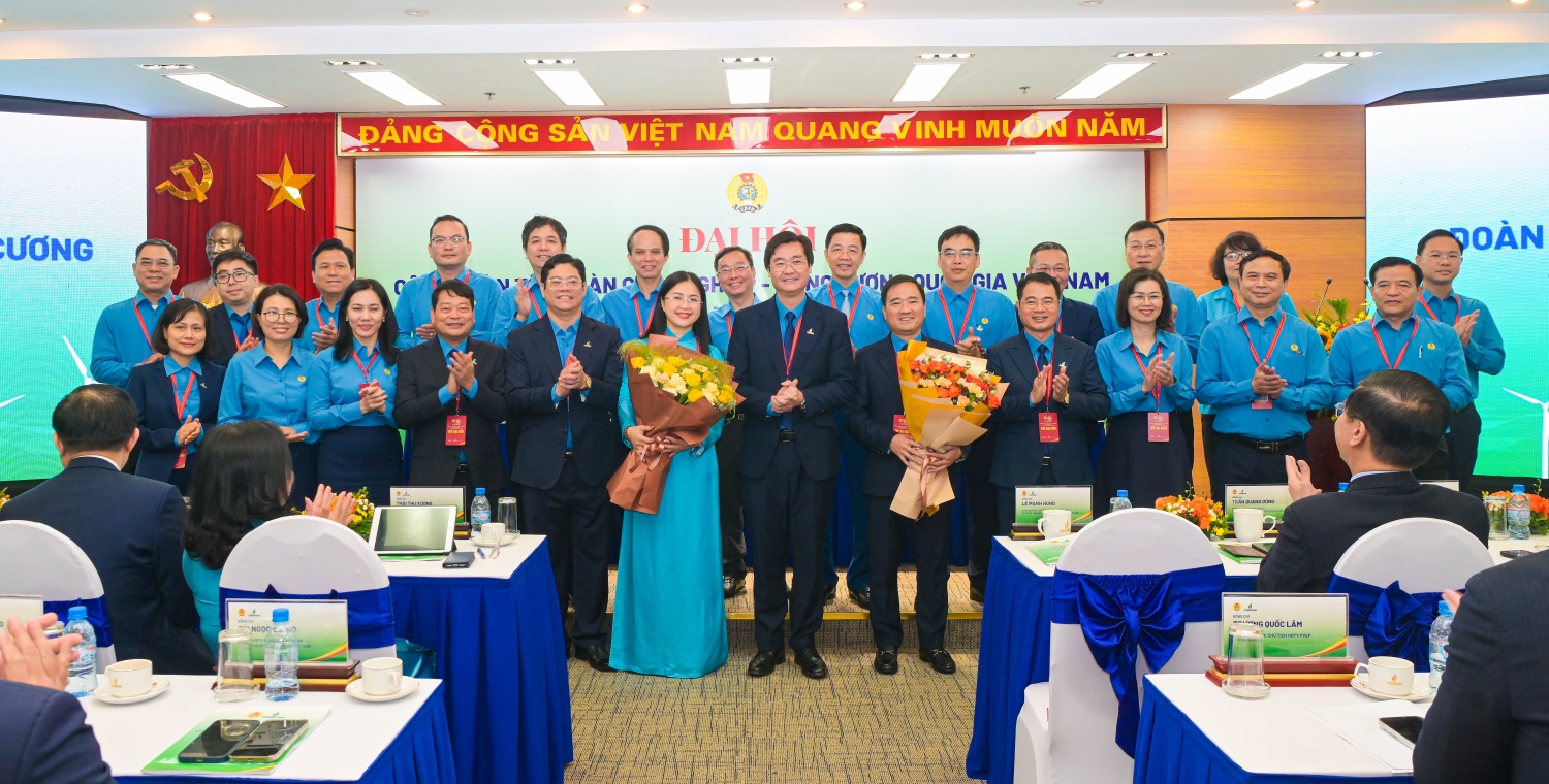Ban Chấp hành Công đoàn Petrovietnam khóa VIII, nhiệm kỳ 2025-2030 ra mắt Đại hội