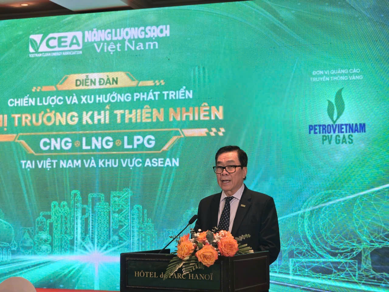 TS. Mai Duy Thiện - Tổng Biên tập Tạp chí Năng lượng sạch Việt Nam: Ngành năng lượng toàn cầu đang bước vào một giai đoạn chuyển đổi mang tính bước ngoặt.