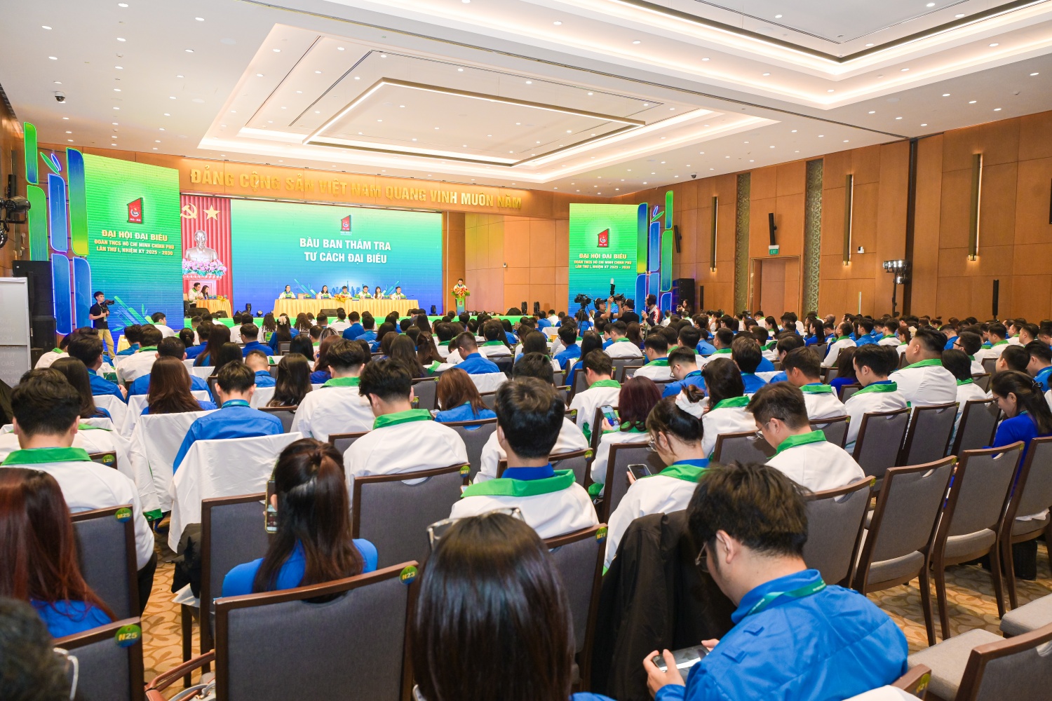 Toàn cảnh Đại hội