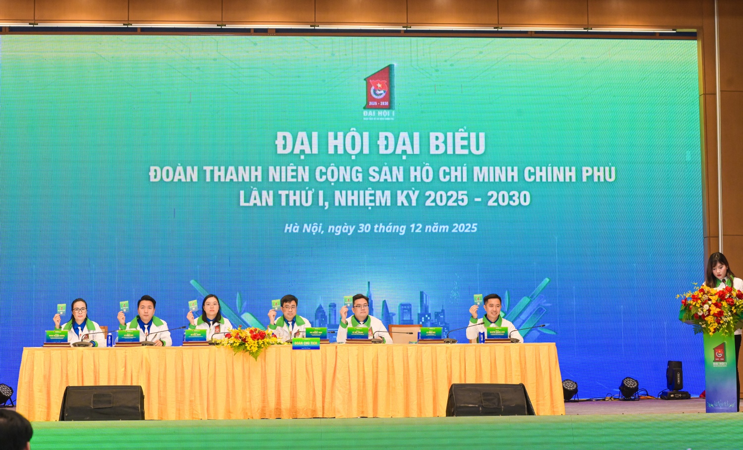 Đoàn Chủ tịch điều hành Đại hội