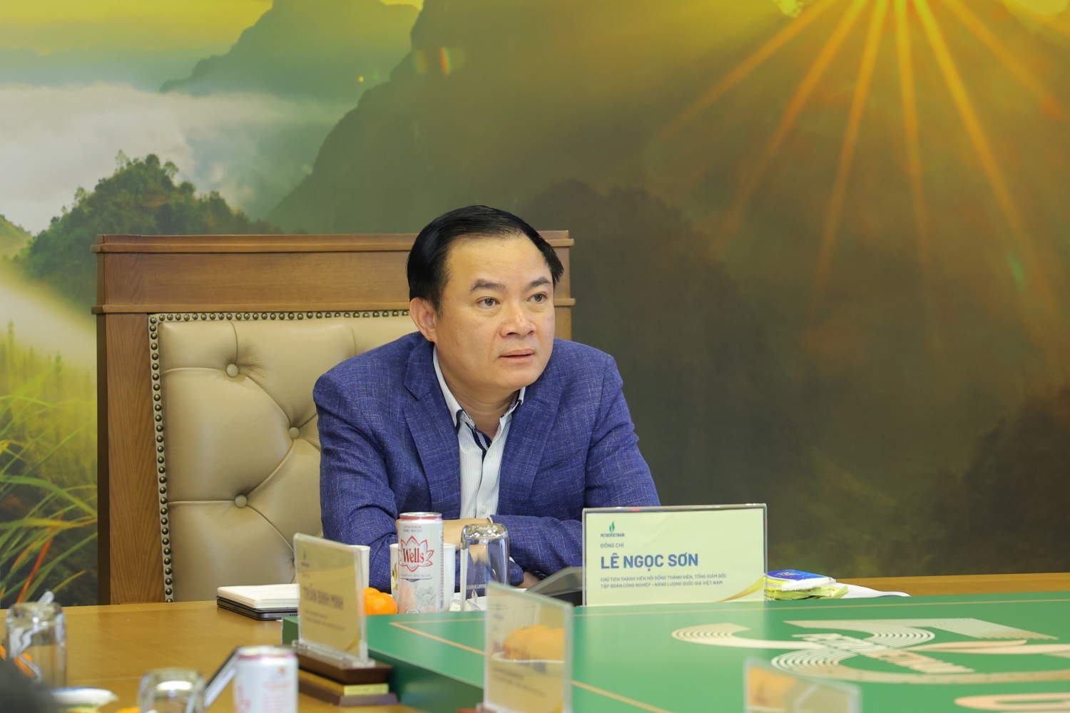 Chủ tịch HĐTV, Tổng Giám đốc Petrovietnam Lê Ngọc Sơn: Tọa đàm là dịp quan trọng để Tập đoàn nhìn nhận bối cảnh, đánh giá thách thức và chuẩn bị nền tảng cho các mục tiêu chiến lược năm tới và giai đoạn 2026-2030