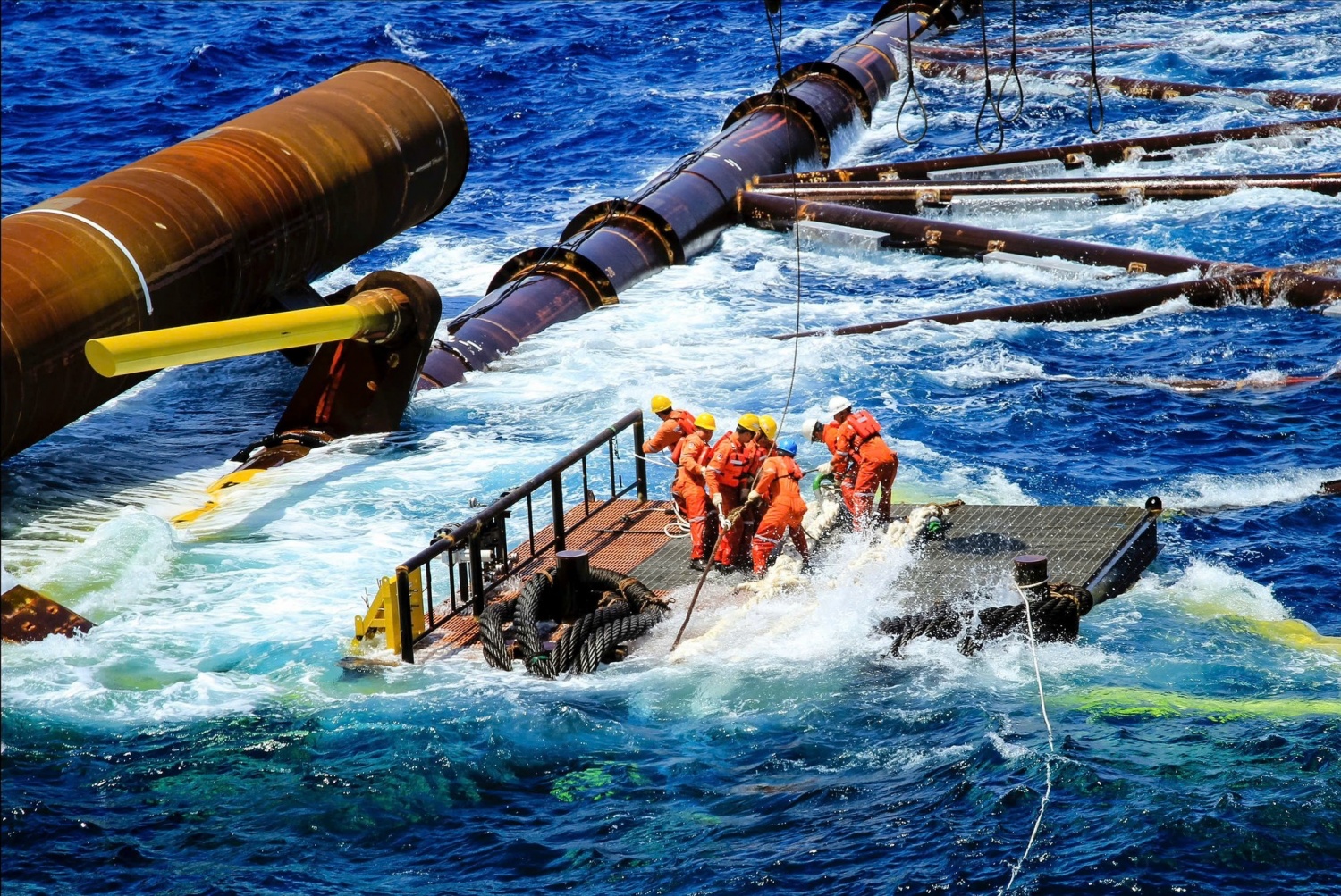 Trên nền tảng 45 năm xây dựng và phát triển, Vietsovpetro tiếp tục phát huy nguồn lực con người, kinh nghiệm và năng lực kỹ thuật - công nghệ để hoàn thành các mục tiêu đề ra.
