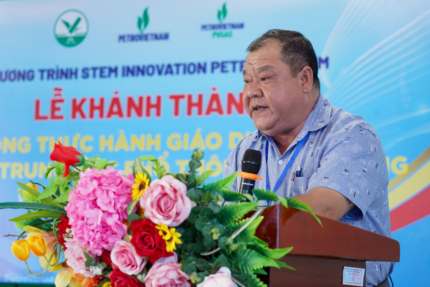 Thầy Lạc Minh Sơn - Hiệu trưởng Trường THPT Phạm Hùng chia sẻ, việc khánh thành và đưa vào sử dụng phòng STEM thực sự là niềm vui lớn đối với thầy và trò nhà trường, mở ra một bước phát triển mới, hiệu quả hơn trong công tác dạy và học, góp phần xây dựng môi trường giáo dục hiện đại, năng động.