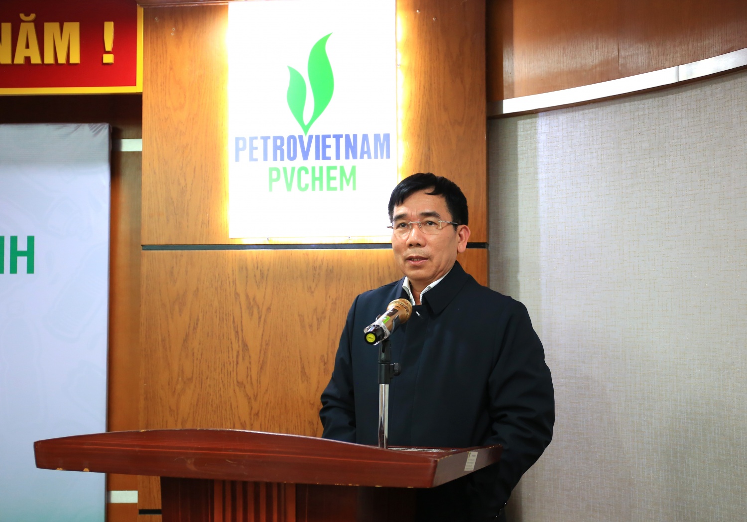 Phó Tổng giám đốc Petrovietnam Lê Xuân Huyên đề nghị các bên tham gia, tập trung nỗ lực triển khai để dự án đảm bảo tiến độ. Petrovietnam sẽ song hành, hỗ trợ tối đa để dự án thực hiện thành công và đạt hiệu quả cao.