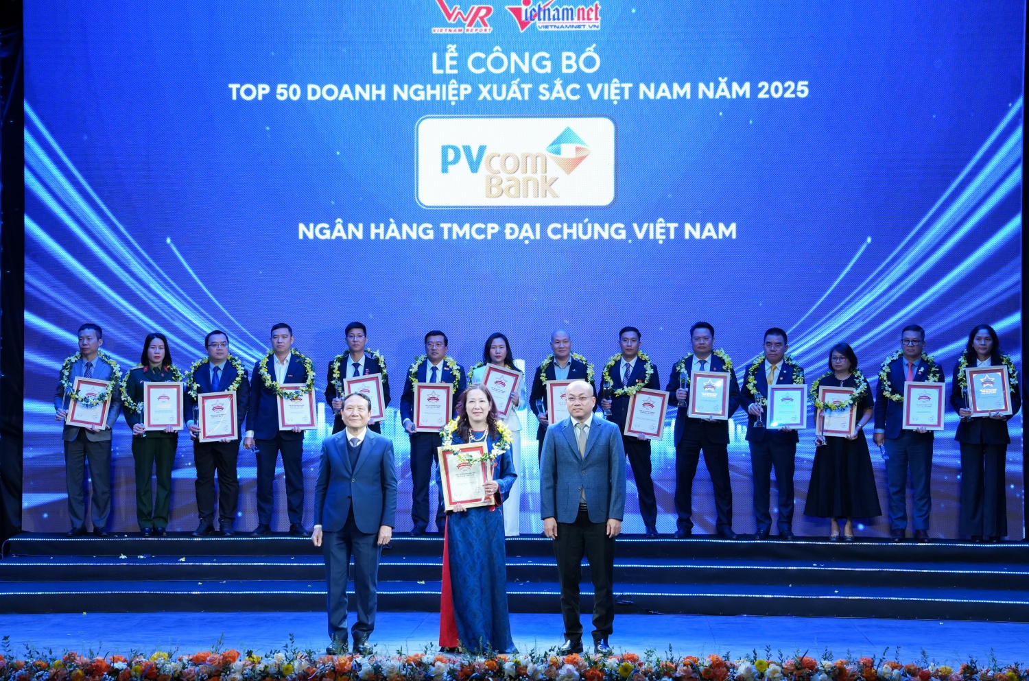 Ngân hàng TMCP Đại Chúng Việt Nam (PVcomBank) được vinh danh trong Top 50 Doanh nghiệp xuất sắc Việt Nam năm 2025.