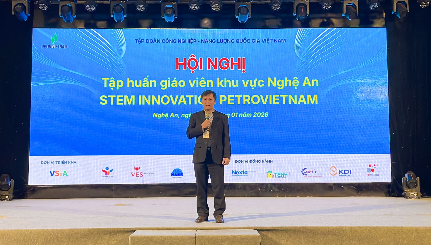 Phó Giáo sư, Tiến sĩ Nguyễn Văn Biên: Qua chương trình tập huấn, các chuyên gia và ban tổ chức sẽ hỗ trợ giáo viên xây dựng bài giảng, đề tài nghiên cứu khoa học, hướng dẫn học sinh khai thác hiệu quả các phòng thực hành STEM 