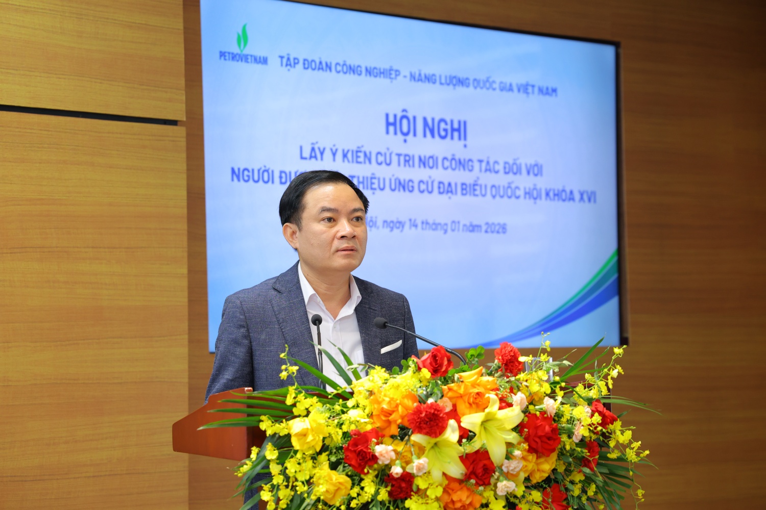Đồng chí Lê Ngọc Sơn, Phó Bí thư Đảng ủy, Chủ tịch HĐTV Petrovietnam phát biểu tại Hội nghị