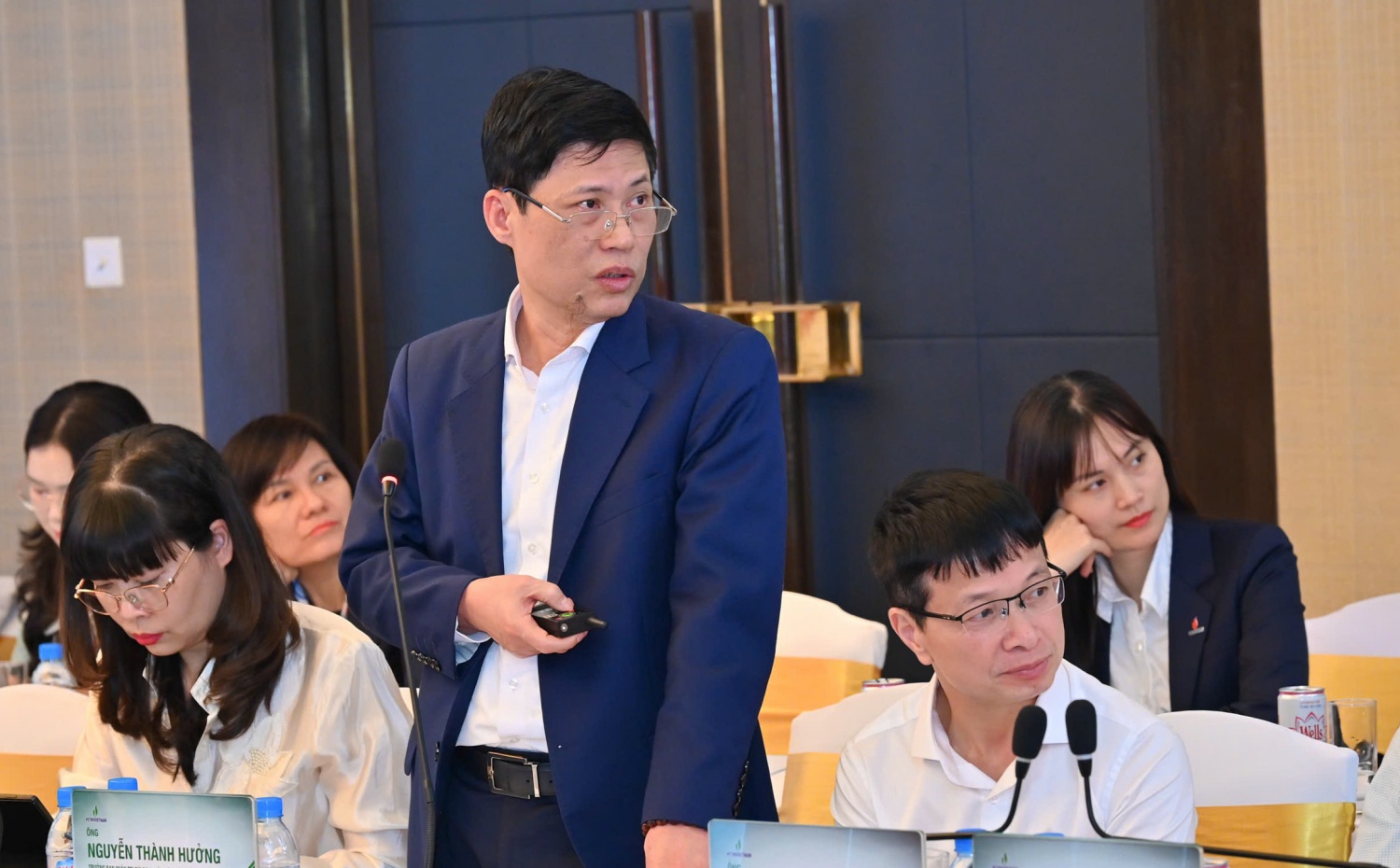 Ông Nguyễn Thành Hưởng, Trưởng ban Quản trị rủi ro và Giám sát tuân thủ của Tập đoàn trình bày tham luận.