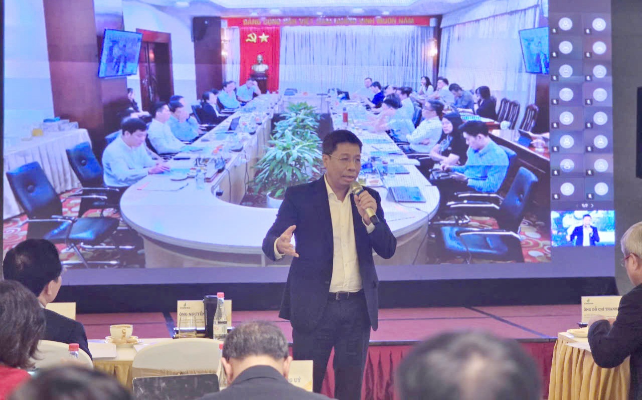 Ông Nguyễn Văn Mậu - Thành viên HĐTV Petrovietnam cho biết, Tập đoàn sẽ tiếp tục hoàn thiện cơ chế, chính sách, tạo hành lang pháp lý đồng bộ, góp phần nâng cao hiệu quả quản trị, sử dụng vốn nhà nước và thúc đẩy phát triển bền vững trong giai đoạn tới.