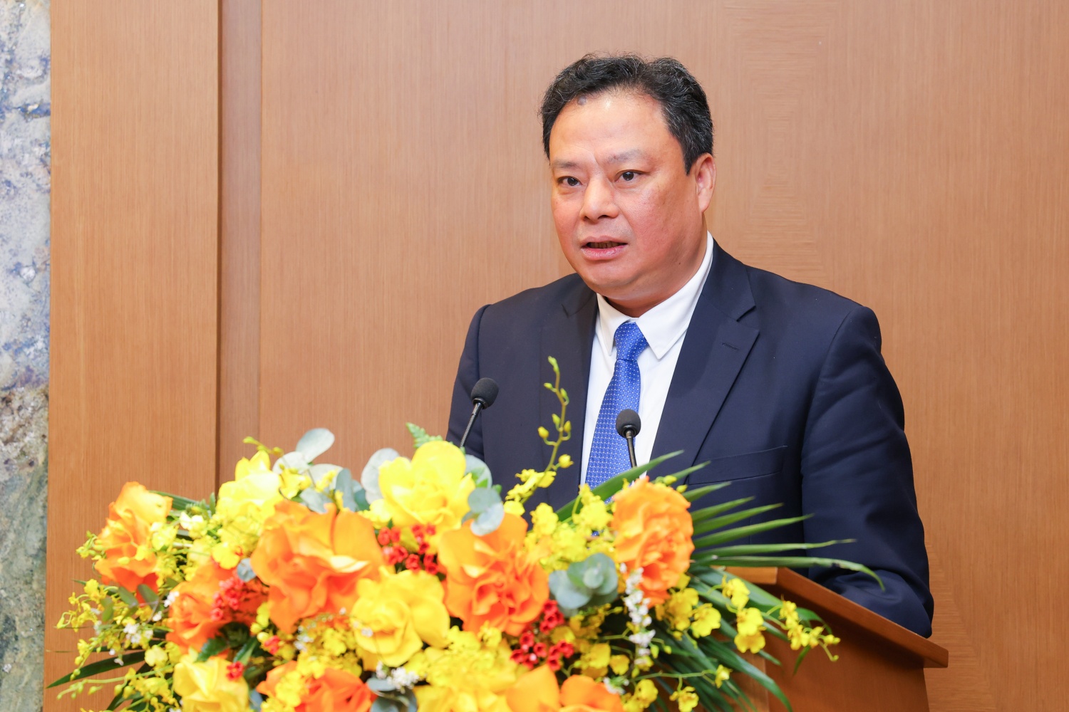 Đồng chí Đỗ Văn Trường, Phó Bí thư Đảng ủy Bộ Tài chính phát biểu giao nhiệm vụ cho Đảng ủy Petrovietnam