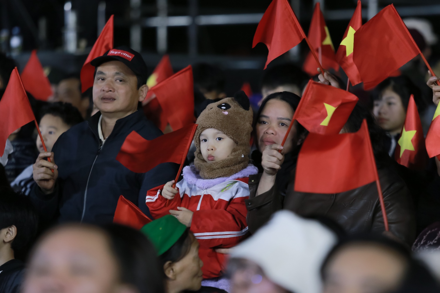 Chương trình thu hút đông đảo nhân dân mọi lứa tuổi tới theo dõi.
