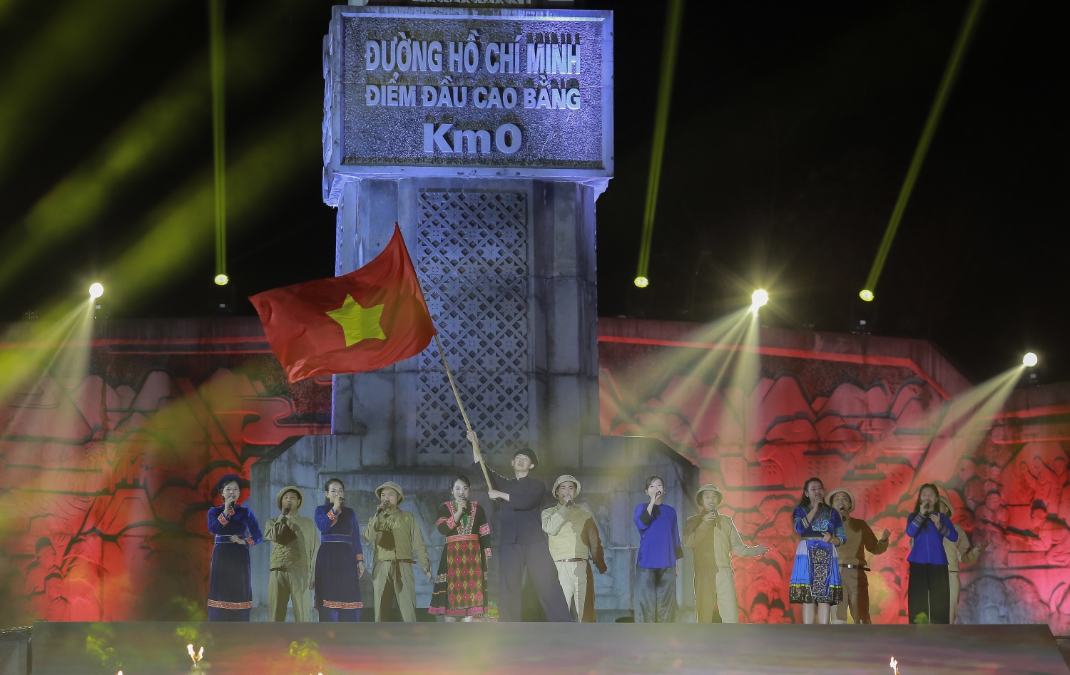 Các tiết mục được biểu diễn tại chương trình.