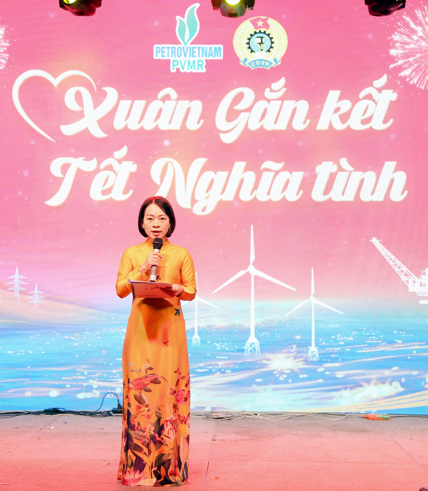 Bà Nguyễn Thị Thanh Hiền - Ủy viên Ban Thường vụ, Phó Tổng Giám đốc, Chủ tịch Công đoàn PVMR gửi lời tri ân “hậu phương” của người lao động - những người đã âm thầm sẻ chia, gánh vác việc gia đình để CBCNV yên tâm cống hiến.