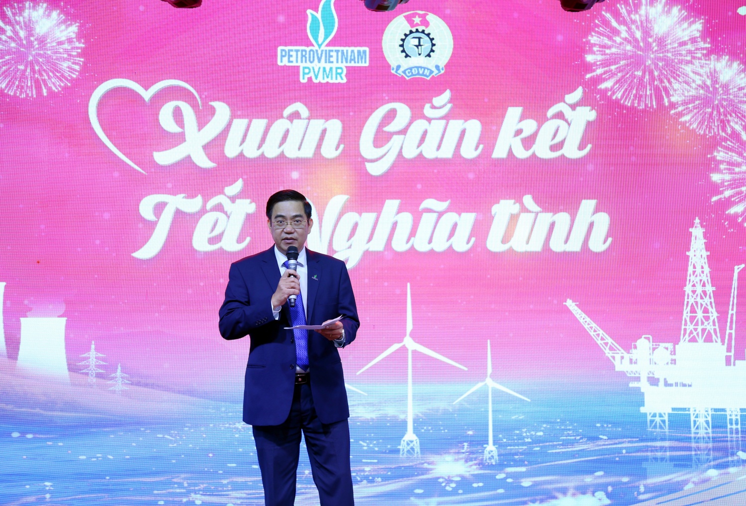 Ông Nguyễn Trung Trí - Bí thư Đảng ủy, Chủ tịch HĐQT PVMR nhấn mạnh, buổi gặp mặt cuối năm không chỉ mang ý nghĩa sum vầy mà còn là điểm tựa tinh thần để tập thể người lao động thêm gắn bó, thêm tự hào về mái nhà chung PVMR.