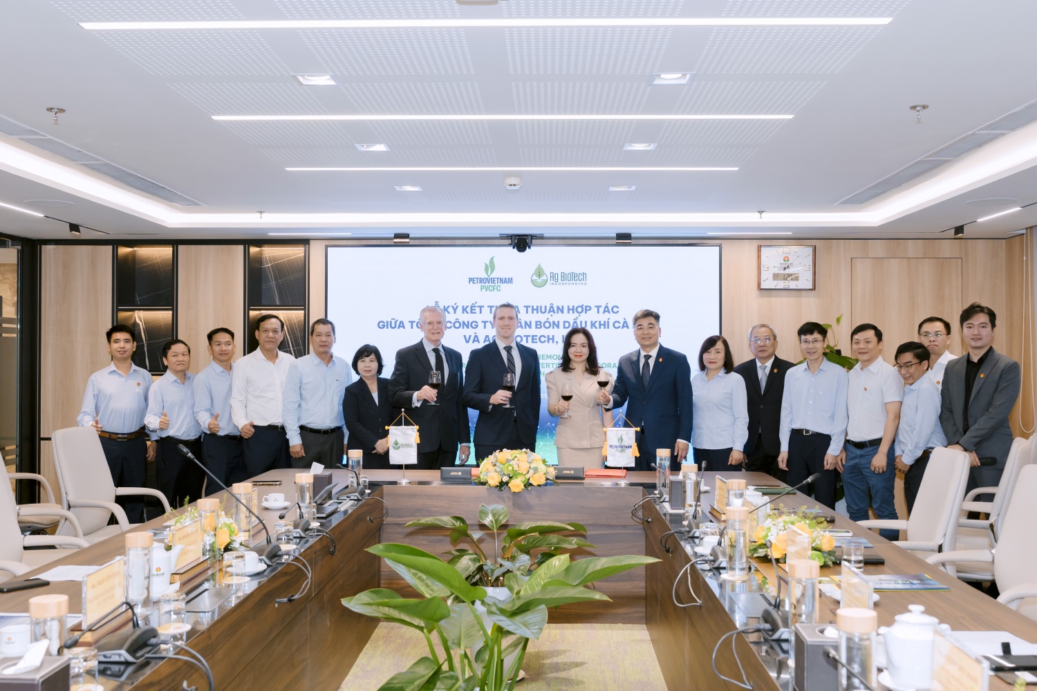 Thỏa thuận hợp tác giữa PVCFC và AG Biotech mở ra định hướng hợp tác mới trong ứng dụng công nghệ sinh học gắn với nông nghiệp bền vững.
