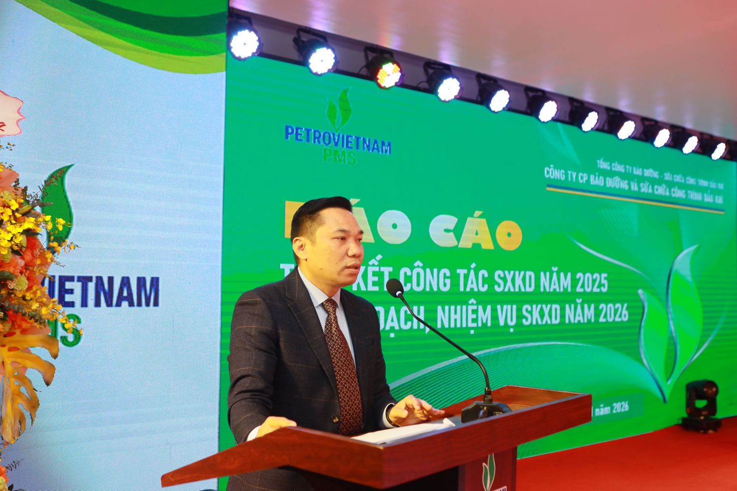 Ông Ngô Tấn Quảng, Giám đốc PMS cho biết, doanh thu năm 2025 của PMS đạt hơn 295,14 tỷ đồng, tăng 28% so với kế hoạch. Đồng thời, lợi nhuận sau thuế và đóng góp ngân sách Nhà nước cũng đã đạt và vượt kế hoạch, chỉ tiêu năm 2025.