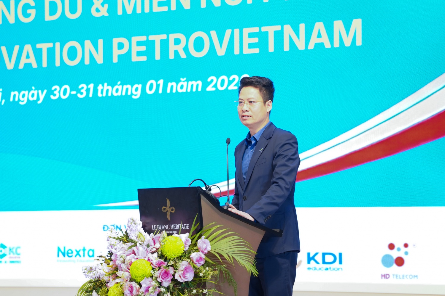 Ông Phan Sỹ Linh, Trưởng phòng Văn hóa Doanh nghiệp, Ban Truyền thông và Văn hóa Doanh nghiệp Petrovietnam phát biểu tại lễ bế mạc