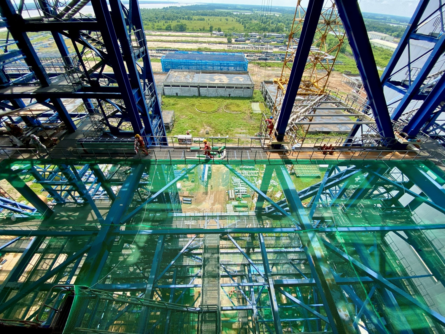 Thành viên HĐTV Petrovietnam Phạm Tuấn Anh yêu cầu năm 2026 phải “làm đến đâu chắc đến đó”, với các gói đã ký hợp đồng thì tập trung tháo gỡ khó khăn để kéo tiến độ về đúng mục tiêu.
