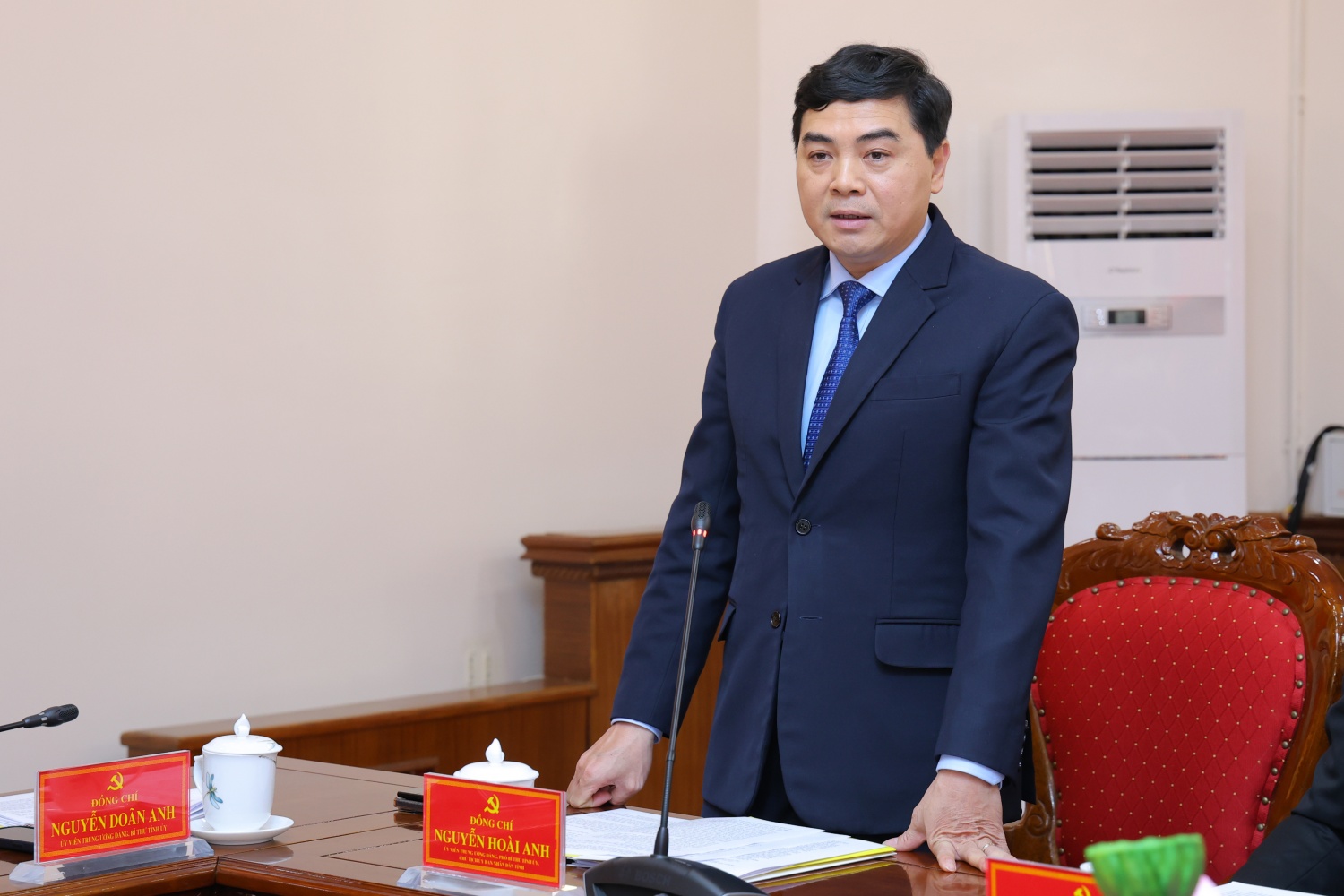 Đồng chí Nguyễn Hoài Anh, Ủy viên Trung ương Đảng, Chủ tịch UBND tỉnh Thanh Hóa cam kết ủng hộ các định hướng đầu tư của Petrovietnam trong thời gian tới