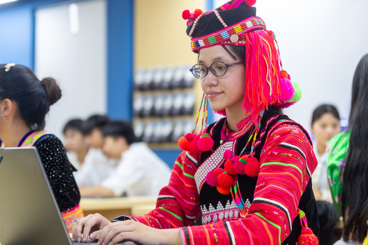 Học sinh Trường PTDTNT THPT Mường Nhé kỳ vọng phòng STEM sẽ trở thành bệ đỡ để các em chinh phục những giải thưởng cao hơn về nghiên cứu khoa học kỹ thuật.