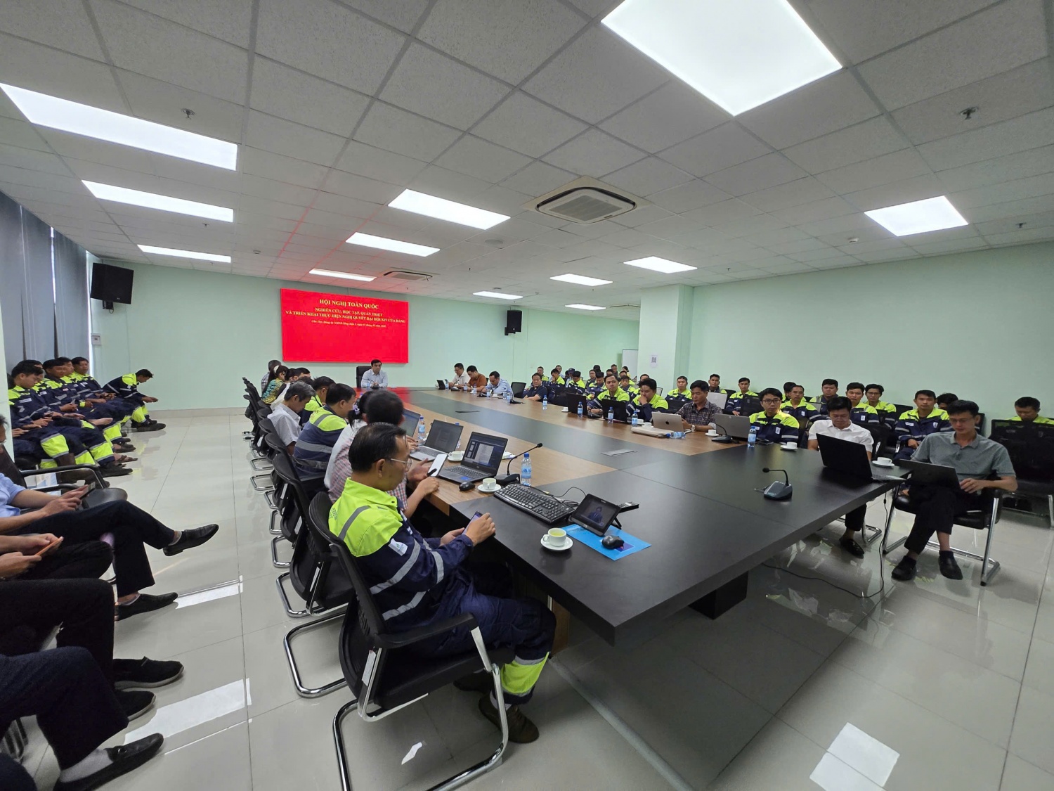 Điểm cầu tại PVPGB