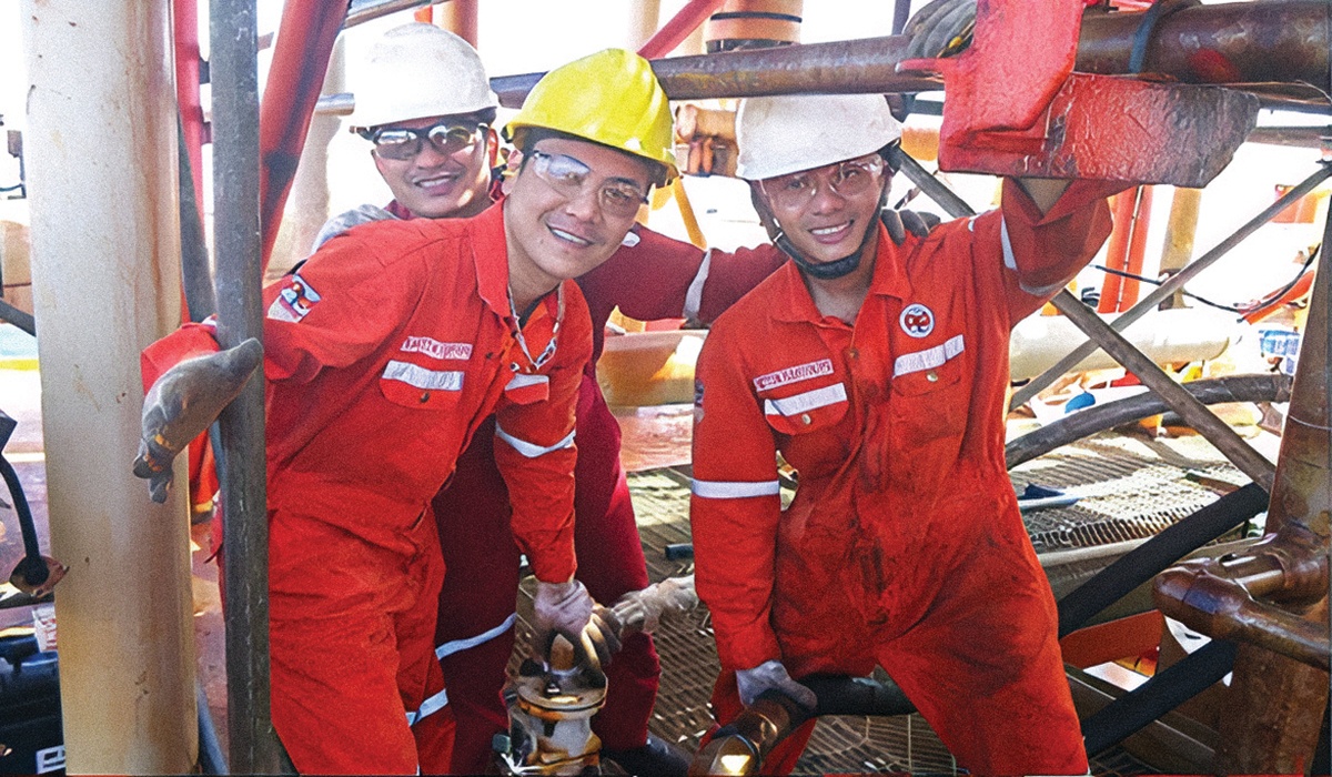 Toàn bộ chuỗi vận hành trên tàu phải duy trì liên tục 24/7, không nghỉ Tết