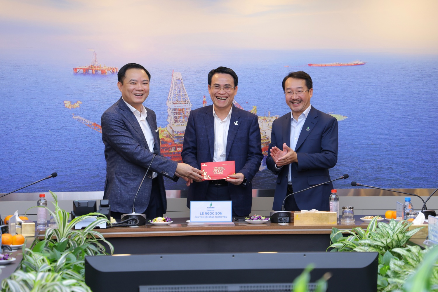 Chủ tịch HĐTV Petrovietnam Lê Ngọc Sơn thăm, chúc Tết CBCNV PVEP
