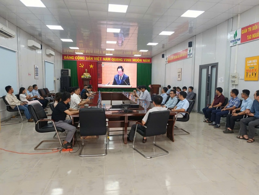 Điểm cầu tại Ban Quản lý Dự án Điện lực Dầu khí Long Phú 1.