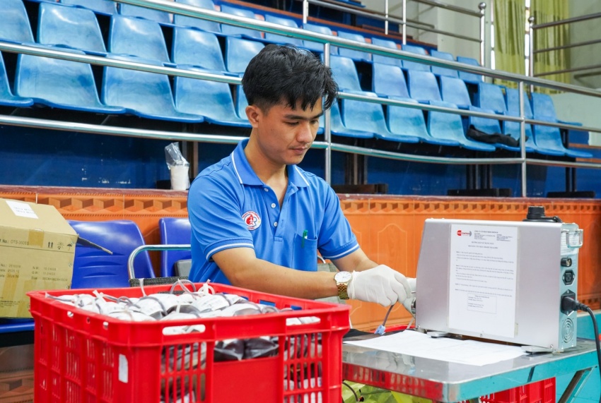 Những giọt màu hồng của người lao động Petrovietnam sẽ mang đến sự sống cho rất nhiều người đang cần máu.