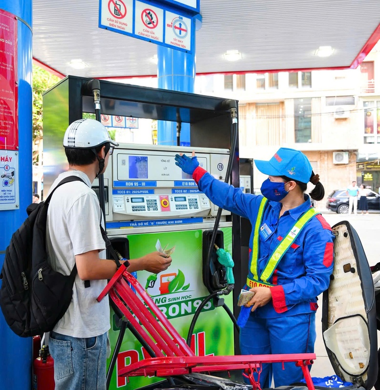 Tổng Công ty Dầu Việt Nam (PVOIL) xây dựng các kịch bản nhập khẩu bổ sung, đa dạng hóa nguồn cung và tuyến vận chuyển phù hợp với từng tình huống thị trường
