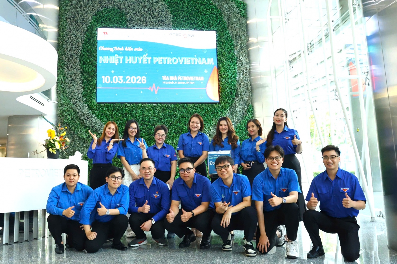 Đội ngũ cán bộ, công nhân viên, đoàn viên thanh niên, người lao động Petrovietnam tiếp tục khẳng định hình ảnh một tập thể đoàn kết, trách nhiệm và giàu nghĩa tình, luôn sẵn sàng đóng góp cho xã hội bằng những hành động thiết thực.