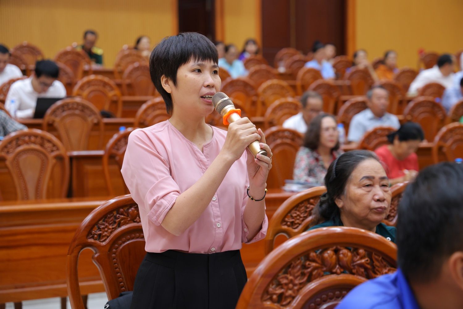 Cử tri Lê Thị Trang Nhung bày tỏ mong muốn chương trình STEM của Petrovietnam nên tiếp tục được duy trì và lan tỏa