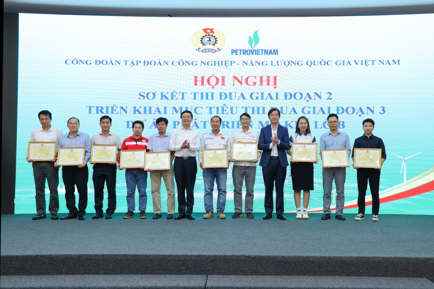 Các tổ chức được nhận bằng khen của Chủ tịch Công đoàn Petrovietnam.
